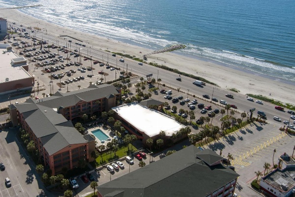 Beachfront Palms Hotel image 3